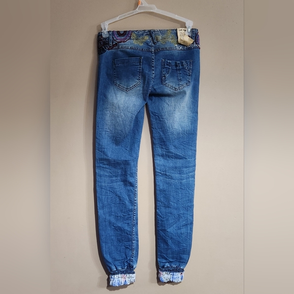 DESIGUAL NWT Flower Embroidered Straight Leg W/ankle Elastic Jeans BOHO Hippie - Picture 7 of 16